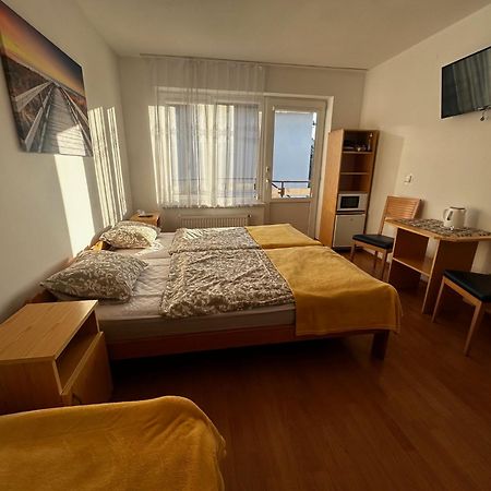Pokoje Goscinne Zuza Władysławowo Buitenkant foto