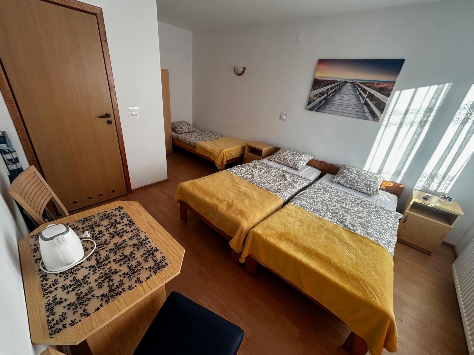 Pokoje Goscinne Zuza Władysławowo Buitenkant foto