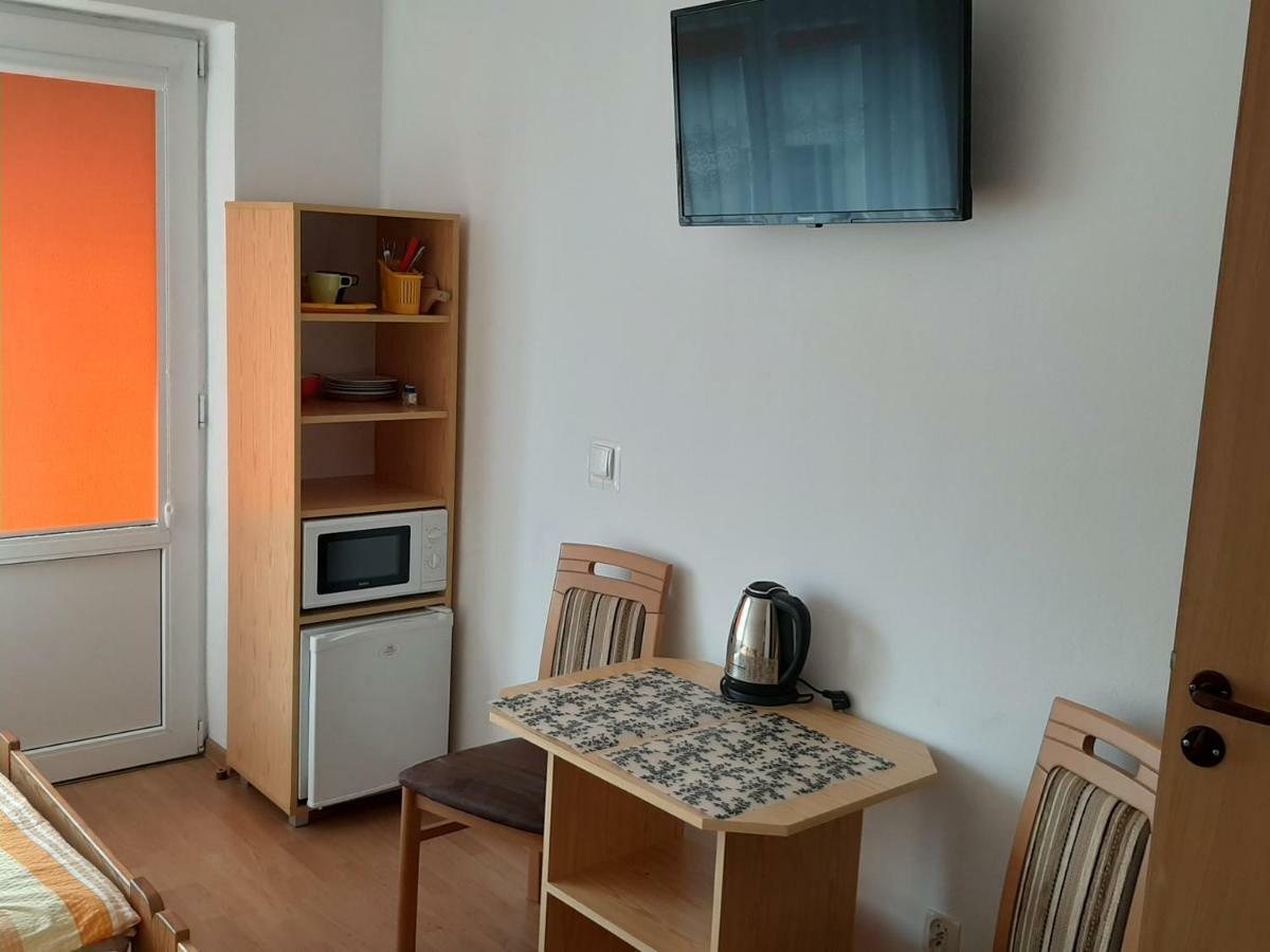 Pokoje Goscinne Zuza Władysławowo Buitenkant foto